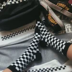 جوراب فانتزی شطرنجی سیاه و سفید
