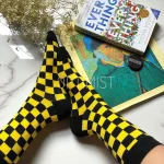 جوراب شطرنجی زرد و سیاه