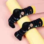 جوراب طرح فانتزی منظومه شمسی فضا