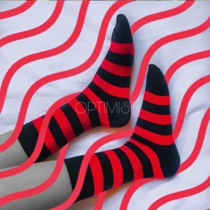 جوراب راه راه قرمز مشکی