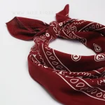 باندانا زرشکی طرح اشک