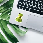 استیکر کرمیت خوشحال