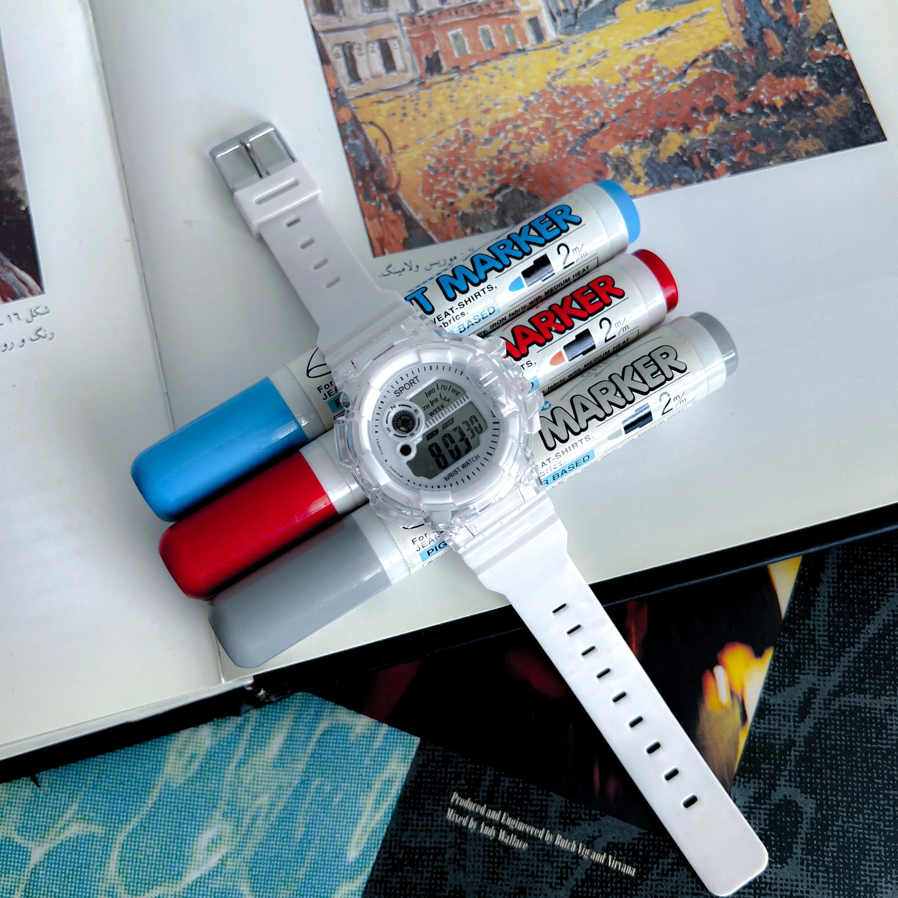 ساعت جی شاک سفید